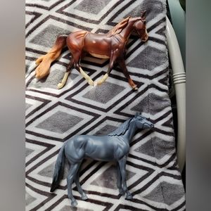 2 Breyer Freedom Series Bodies